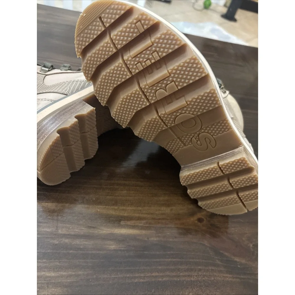 Sorel Women's Lennox Hiking Boot Waterproof,m Snakeskin size 6.5 UNWORN